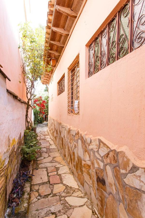 Chale De Pedra - Hospedaria Сан-Томе-дас-Летрас Экстерьер фото